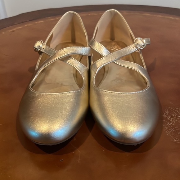 VINCE CAMUTO PEDERAN BALLET FLAT - KIDS'

SIZE M4 - Picture 3 of 5